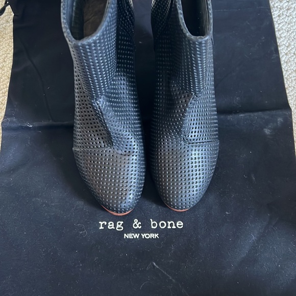 Rag & Bone perforated Newbury boots. - Picture 2 of 4